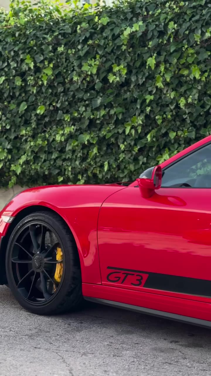 Premium wash — Porsche & Ferrari